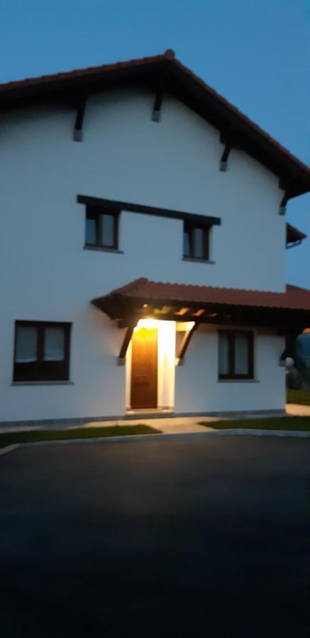 La Mediana Del Sella Aparthotel Ribadesella Exterior photo