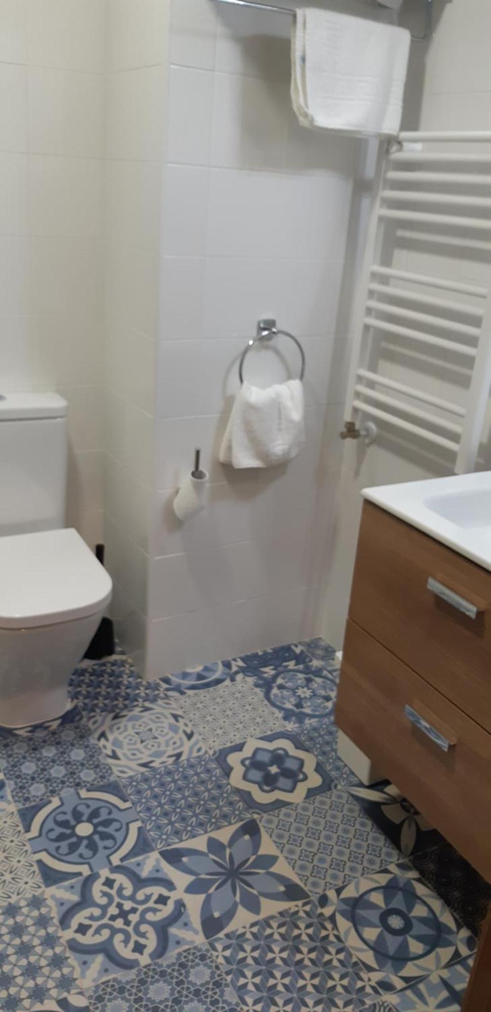La Mediana Del Sella Aparthotel Ribadesella Room photo